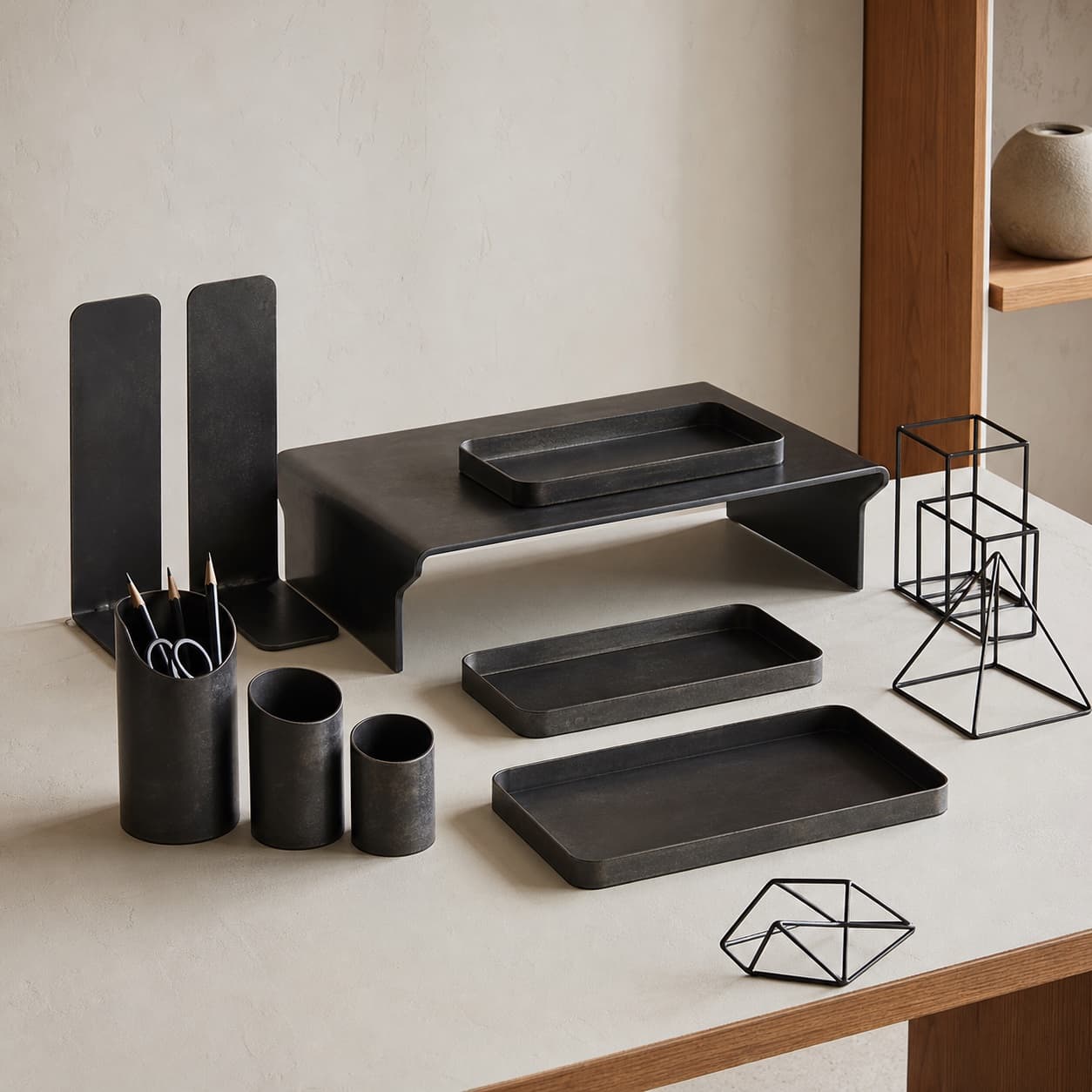 Workspace Industrial Set in blackened steel